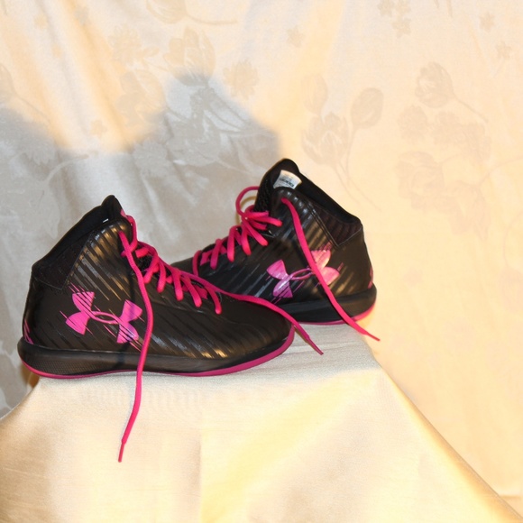 pink under armour basketball shoes